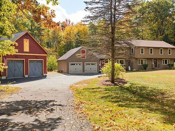2nd image of 6 North Woods Road