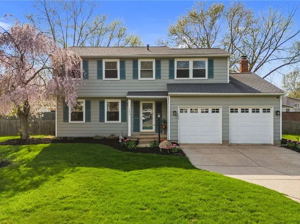 8376 Bernice Dr, Strongsville, OH 44149