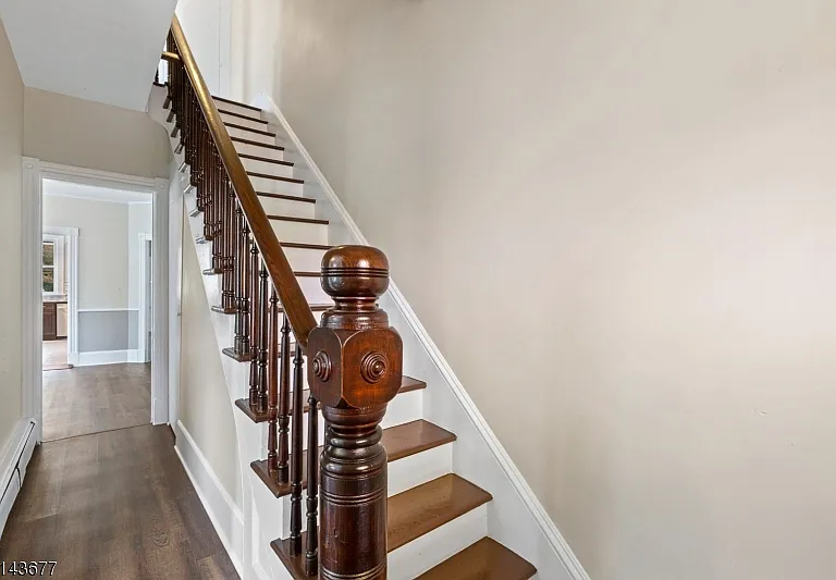 182-184 W Cliff St — Photo 2