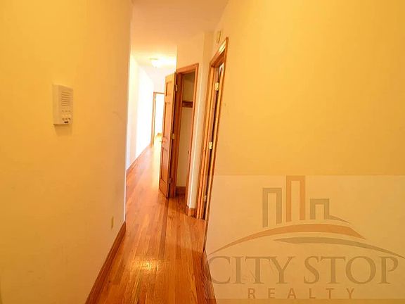 3rd image of 244 W 109th St APT 4b