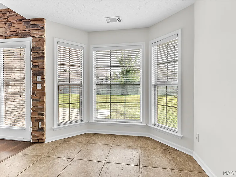 8772 Will Newton Dr — Photo 5