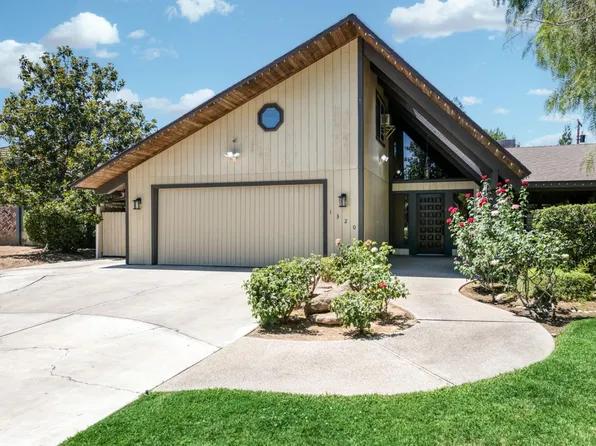 1320 W Alluvial Ave, Fresno, CA 93711