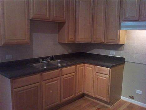 2nd image of 520 N Kedzie Ave