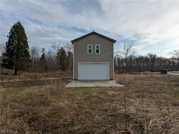 10695 Kinsman Rd, Newbury, OH 44065