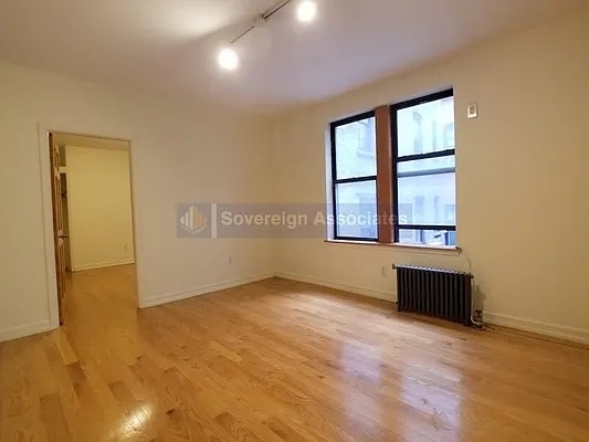 Rented by Sovereign Associates | media 12