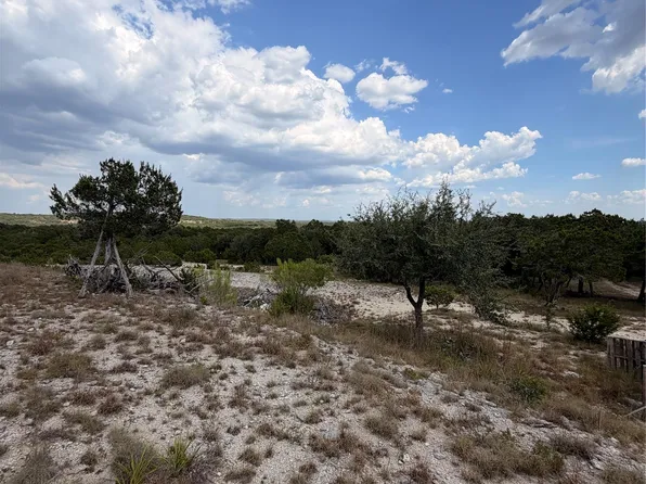 800 Rolling Hills Dr, Wimberley, TX 78676