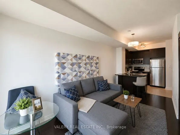 385 Prince Of Wales Dr, Mississauga, ON