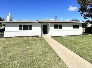 2126 Vine St, Sanger, CA 93657