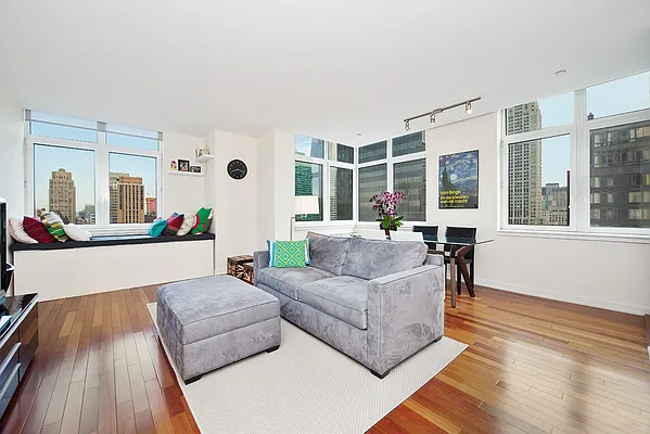 Rented by Keller Williams NYC | media 17