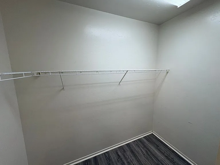 2133 N Denton St — Photo 16