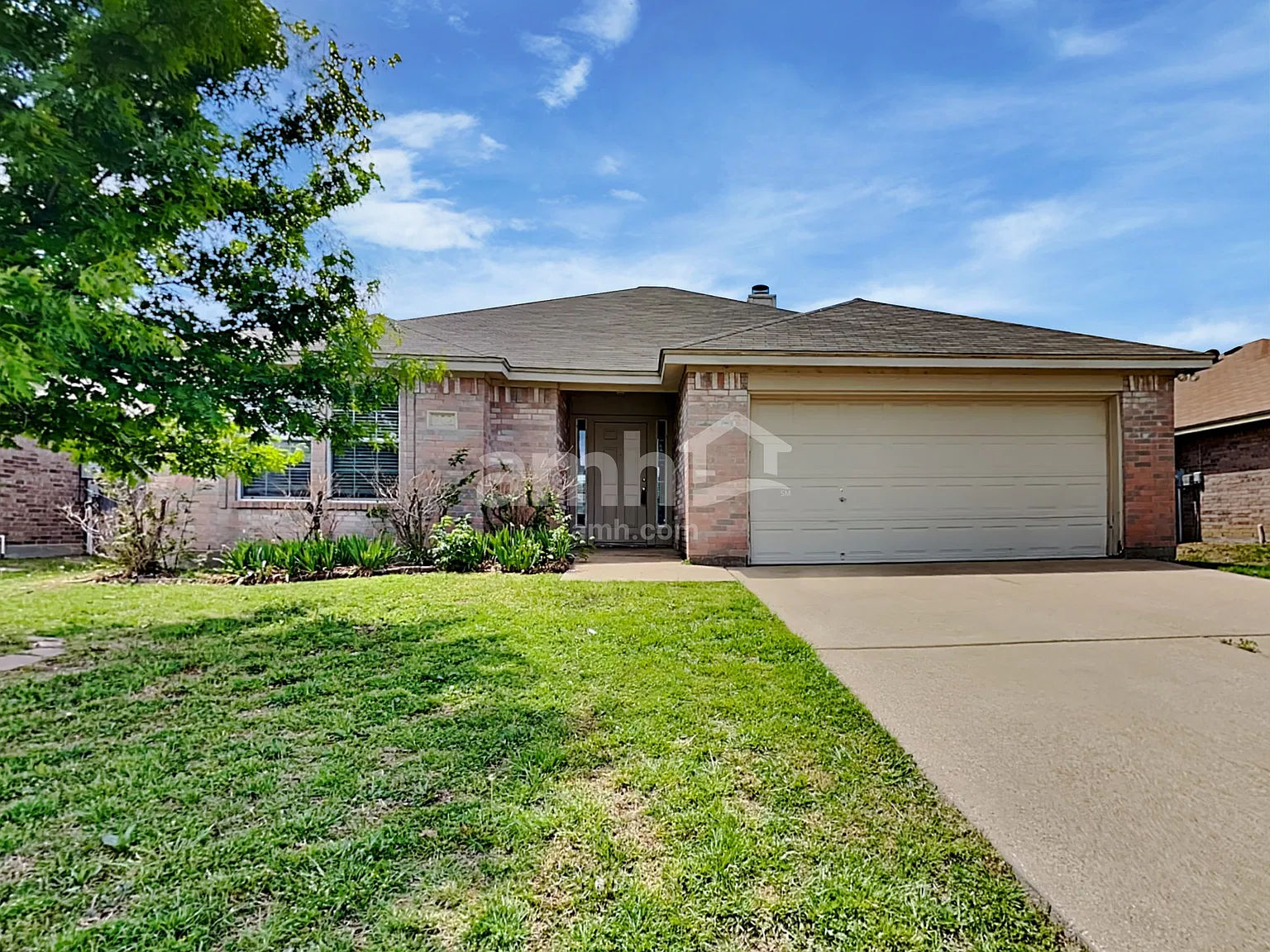 3 bed, 2.0 bath, 1486 sqft, $1,970 — Photo 1