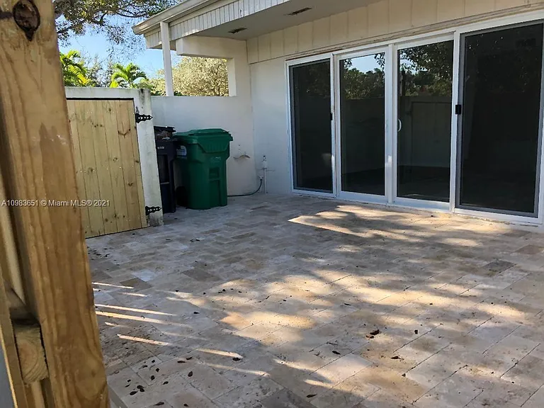8236 SW 81st Pl — Photo 15