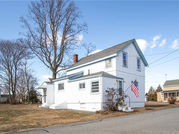 10 Beach St, Portsmouth, RI 02871