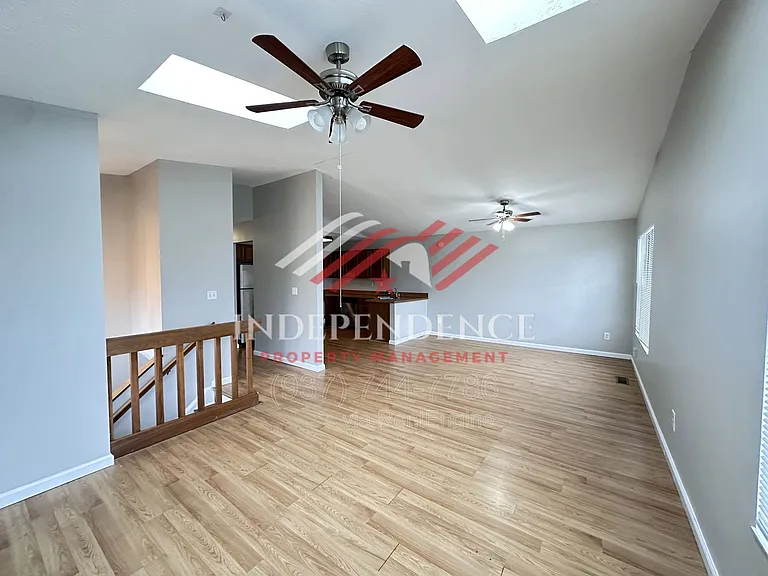 2385 Fieldstone Cir — Photo 6