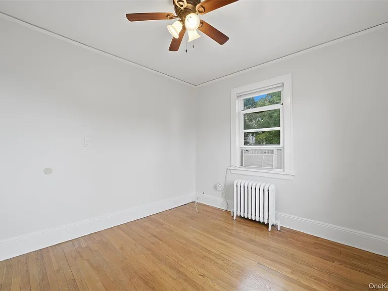 49 Sylvan Pl — Photo 12