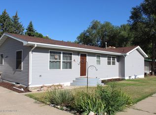 401 Poplar St, Watford City, ND 58854