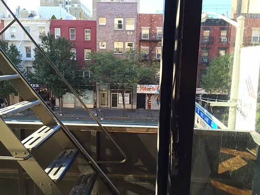 Rented by Nest Seekers International | media 29