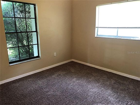 5th image of 1648 E Normandy Blvd