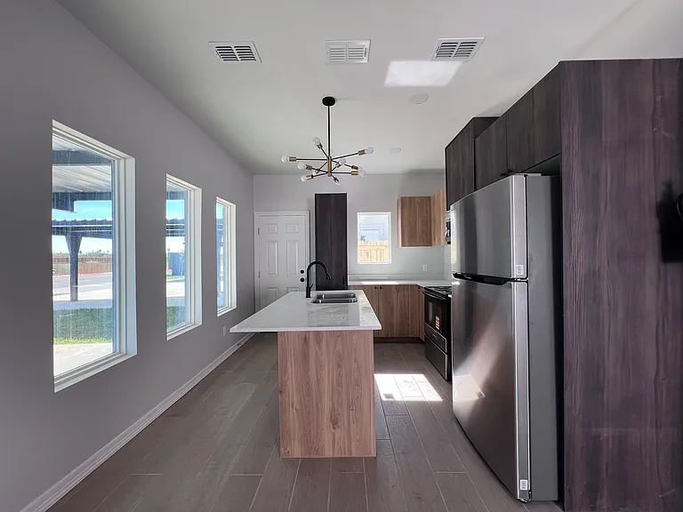 2309 S Hilltop Ave #3 — Photo 6