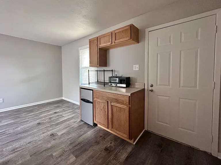 204 Courtyard Cir — Photo 47
