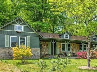 9 Dyer Dr, Black Mountain, NC 28711