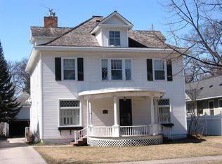 712 Belmont Rd, Grand Forks, ND 58201