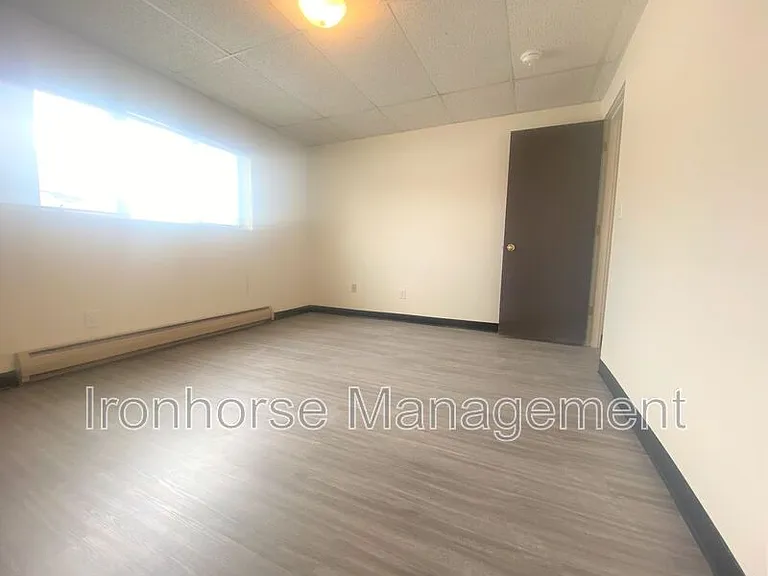 801 W Villard St #29 — Photo 13