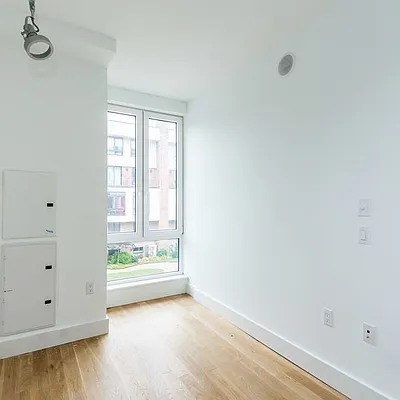 Rented by Nooklyn NYC LLC | media 135