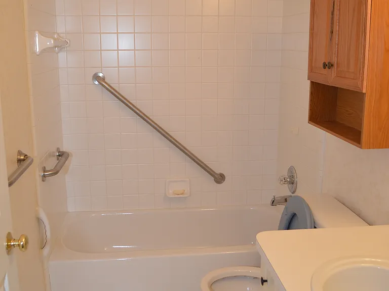 13313 Wyndemere Cir — Photo 24