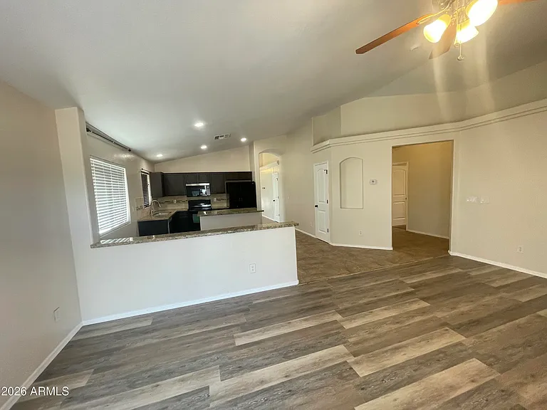 24403 N Oasis Blvd — Photo 12