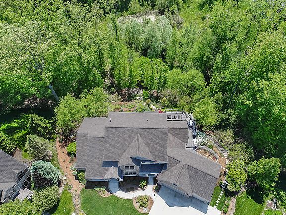 4th image of 1435 Glen Ellyn Dr SE