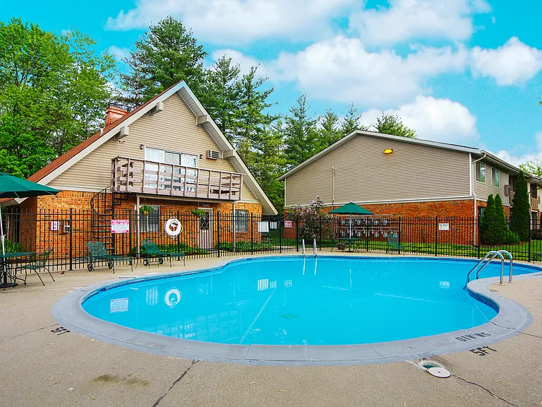 Hunter Ridge Apartments - Also available for Cynthia Circle residents