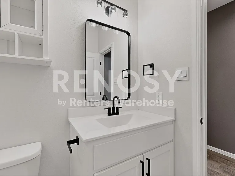 8517 Centerboard Ln — Photo 26