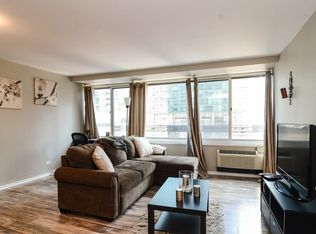 752 N Hudson Ave #116, Chicago, IL 60654