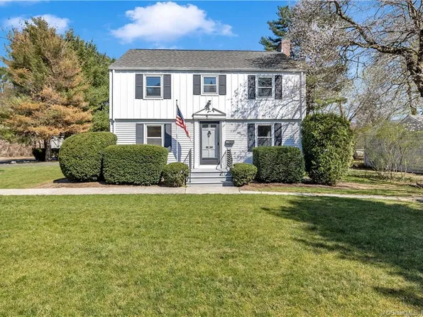 682 Mountain Road, West Hartford, CT 06117