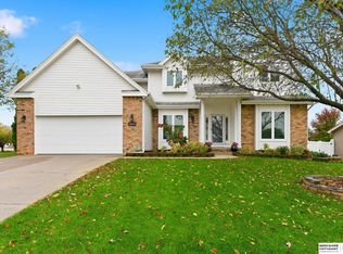 16005 Manderson St, Omaha, NE 68116