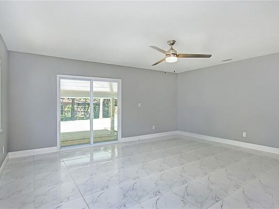 5th image of 10928 N 21st St