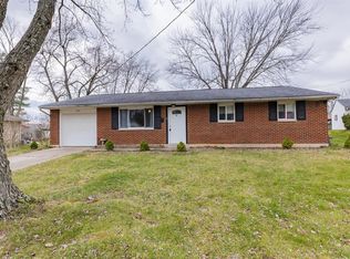 915 Hartz Dr, Lebanon, OH 45036