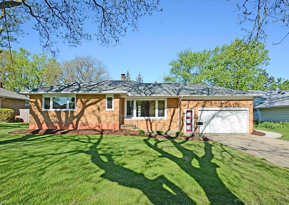 1st image of 7520 Green Valley Dr