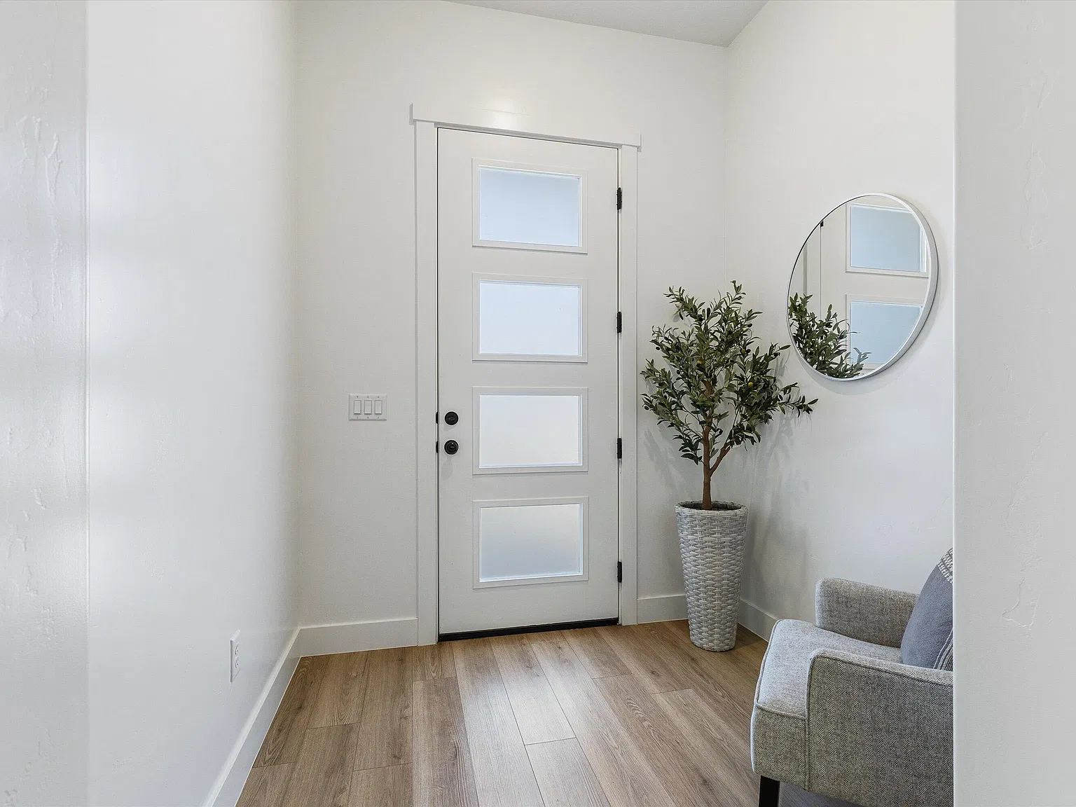 3 bed, $3,000 — Photo 3