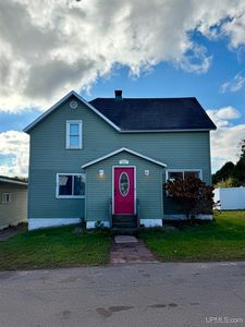 409 Excelsior St, Ishpeming, MI, 49849