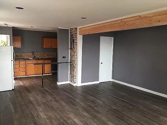 2nd image of 2132 Alki Ave SW APT B