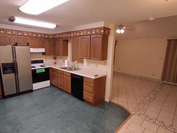 4th image of 7900 Montbridge Way