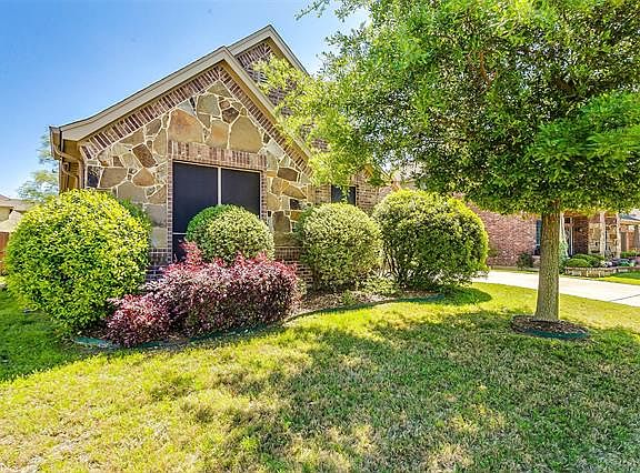 2nd image of 708 Plum Dr