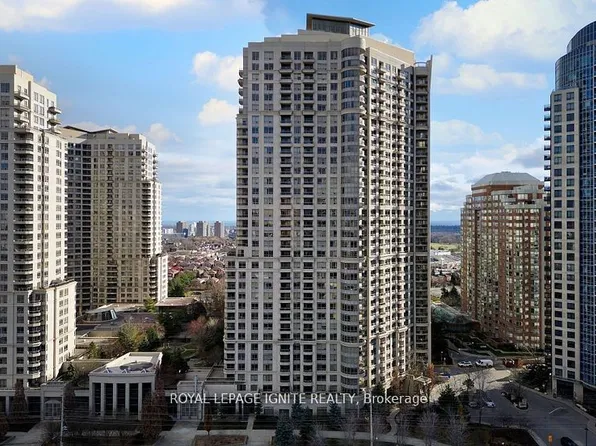 310 Burnhamthorpe Rd W, Mississauga, ON