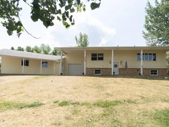 4171 Highway 281 SE, Jamestown, ND 58401