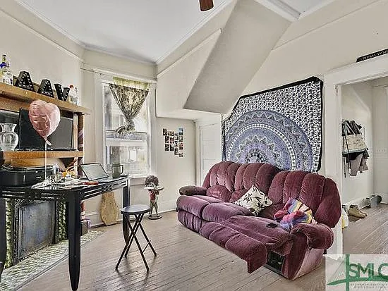 3 bed, 1200 sqft, $1,600 — Photo 2