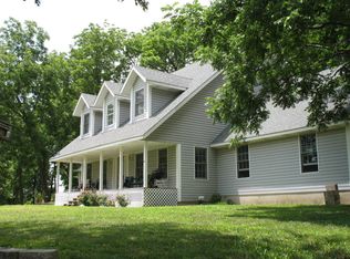 587 Red Top Rd, Fair Grove, MO 65648