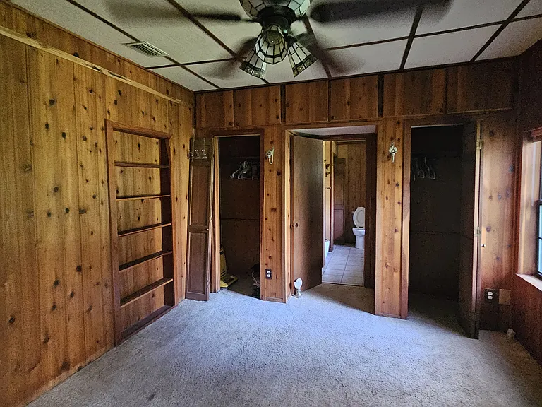 208 NE Yallaha Ave — Photo 12
