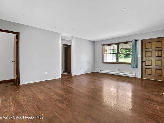 5th image of 16 Shari Drive